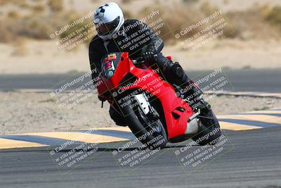 media/Mar-28-2022-Superbike Trackdays (Mon) [[b8603d0f67]]/Open Track Time/Turn 16/